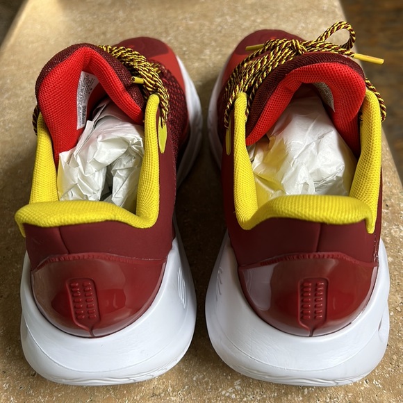 Curry 11 Fire Men’s Shoes - Picture 2 of 7